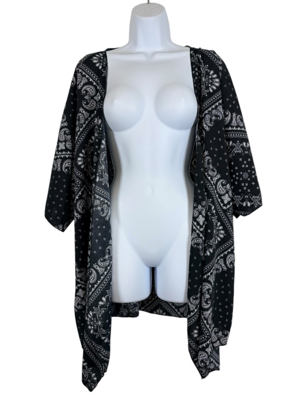 Shein Curve 1XL Black & White Paisley Kimono Cardigan Boho Duster Lightweight